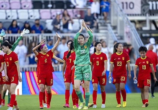 美国女足新任教练带队取得连胜